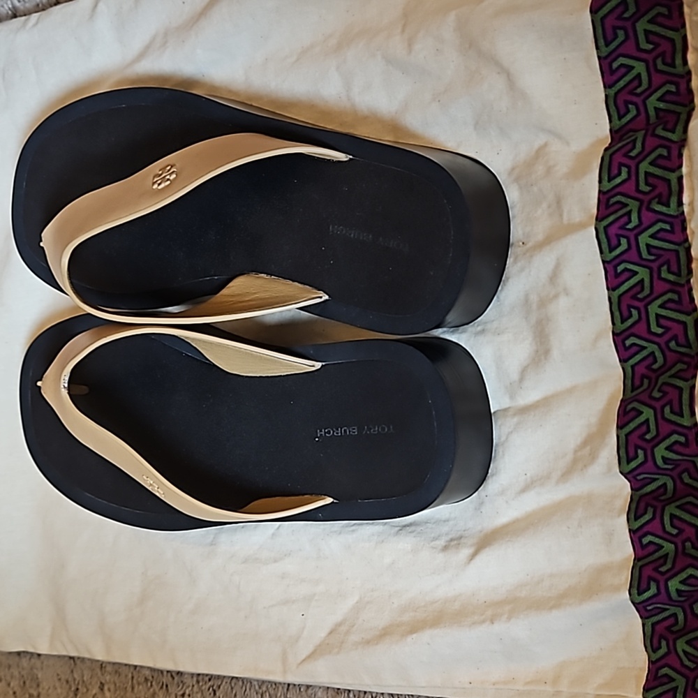Authentic Tory Burch Leather Sandals - Picture 3 of 6